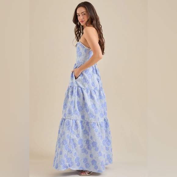 New with tags Altar’d State Skye Floral Maxi Dress - Picture 2 of 10